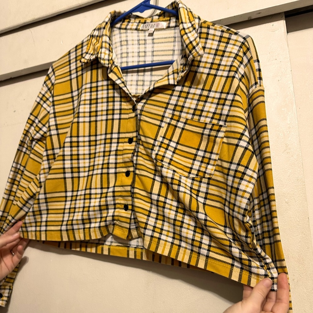 This is a Stella tweed long sleeve Cotten crop top